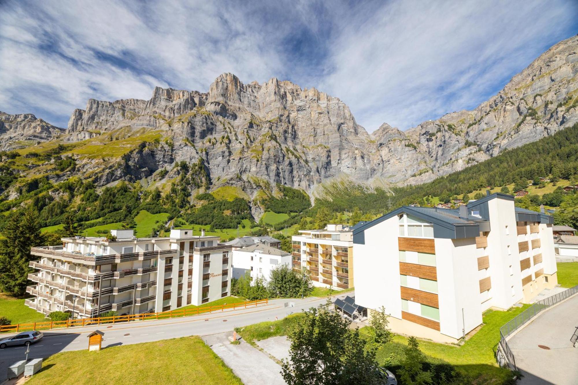 Apartments Residenz Iris Leukerbad Esterno foto